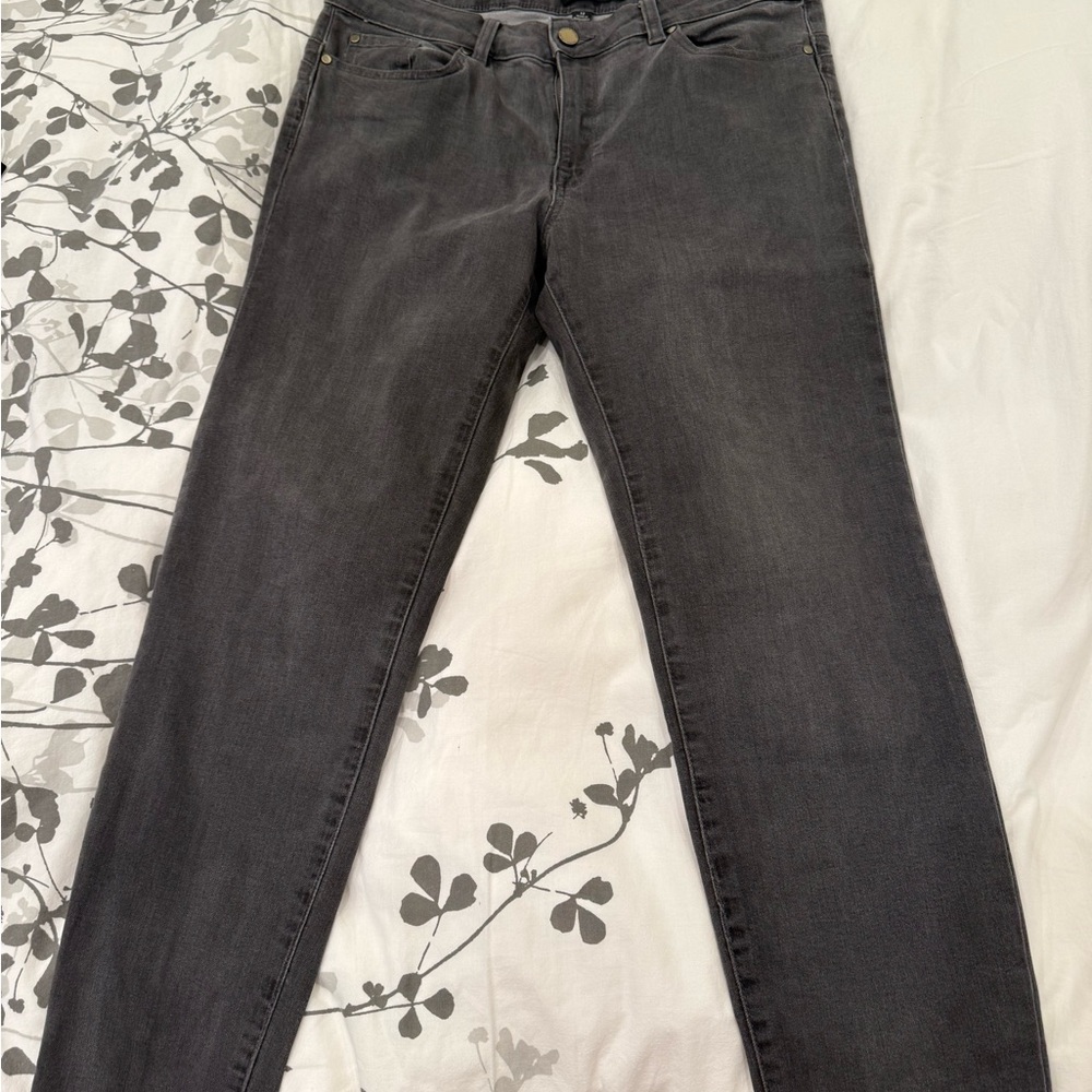 Ivanka Trump Women’s Dark Gray Skinny Jeans